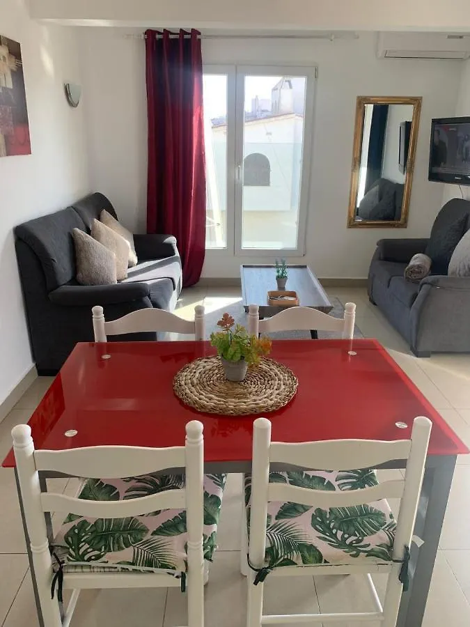Waterside Apartment - Two Bedroom Empuriabrava Spanien