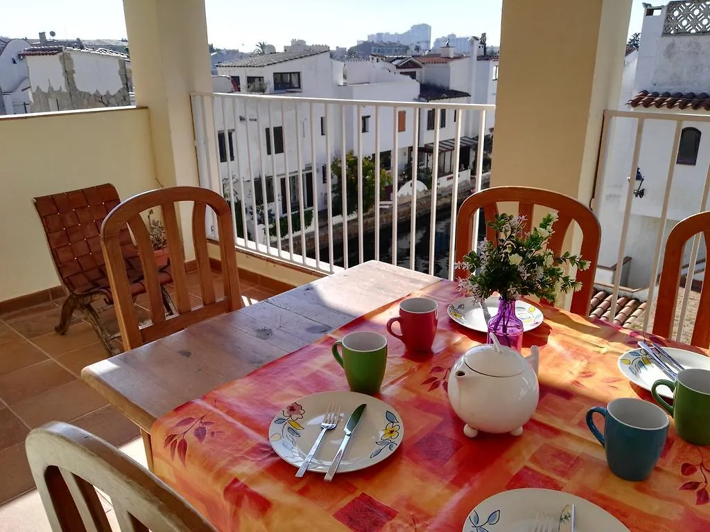 Waterside Apartment - Two Bedroom Empuriabrava Spanyolország