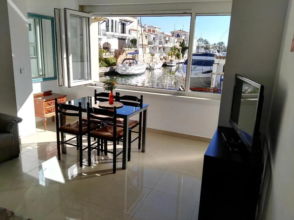 Waterside Apartment - Two Bedroom Empuriabrava 0*,